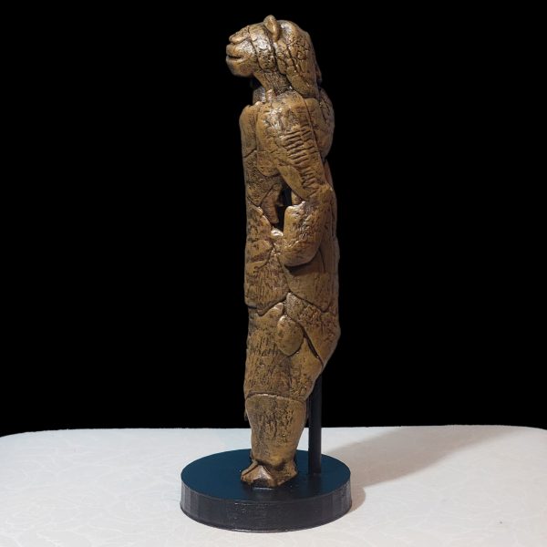 Lion Man of Hohlenstein-Stadel | Paleolithic replica in resin | Prehistoric sculpture, cave art, mythical figure, museum reproduction - Imagen 4