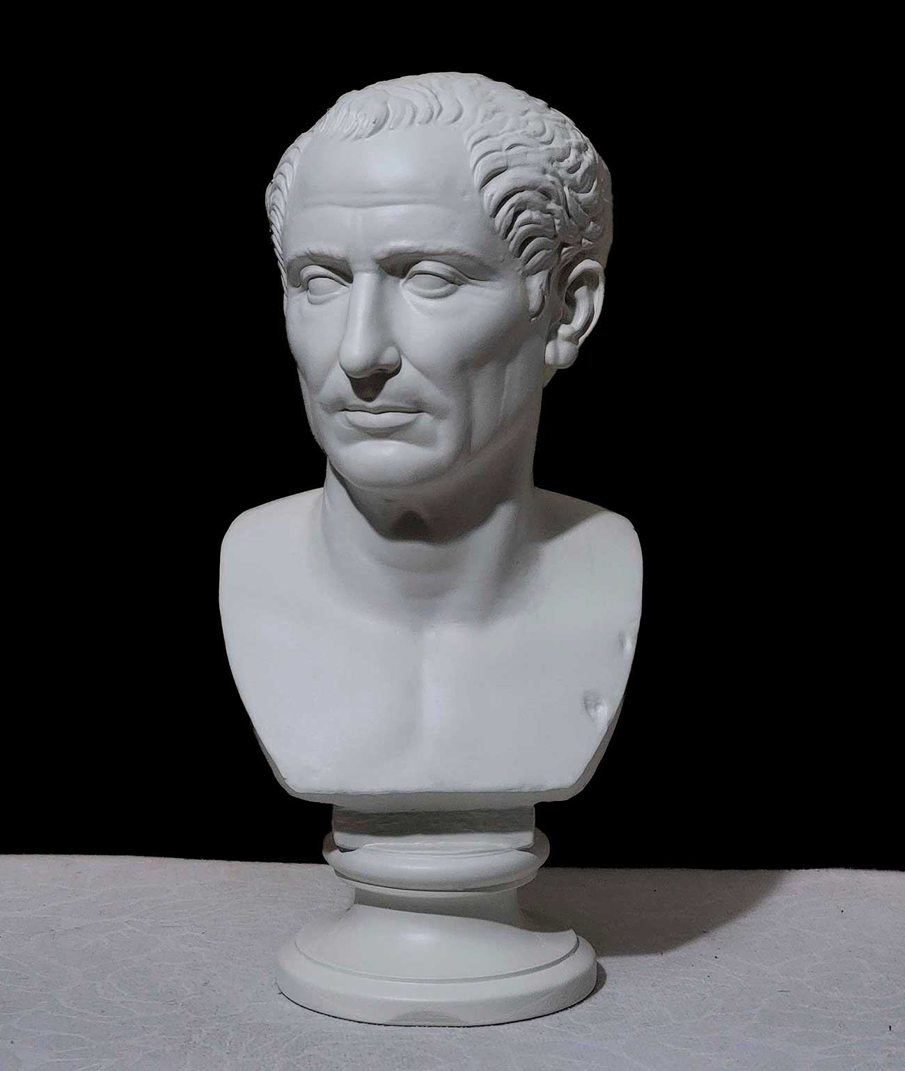 Julius Caesar Farnese Bust Roman Classical Sculpture High Quality Resin Marble Style Historical Decor Museum Grade Ancient Roman Art